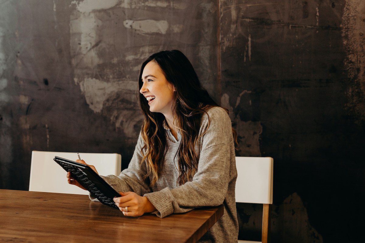 Beyond the Hype: 7 AI Recruiting Tools That Actually Deliver ROI in 2025