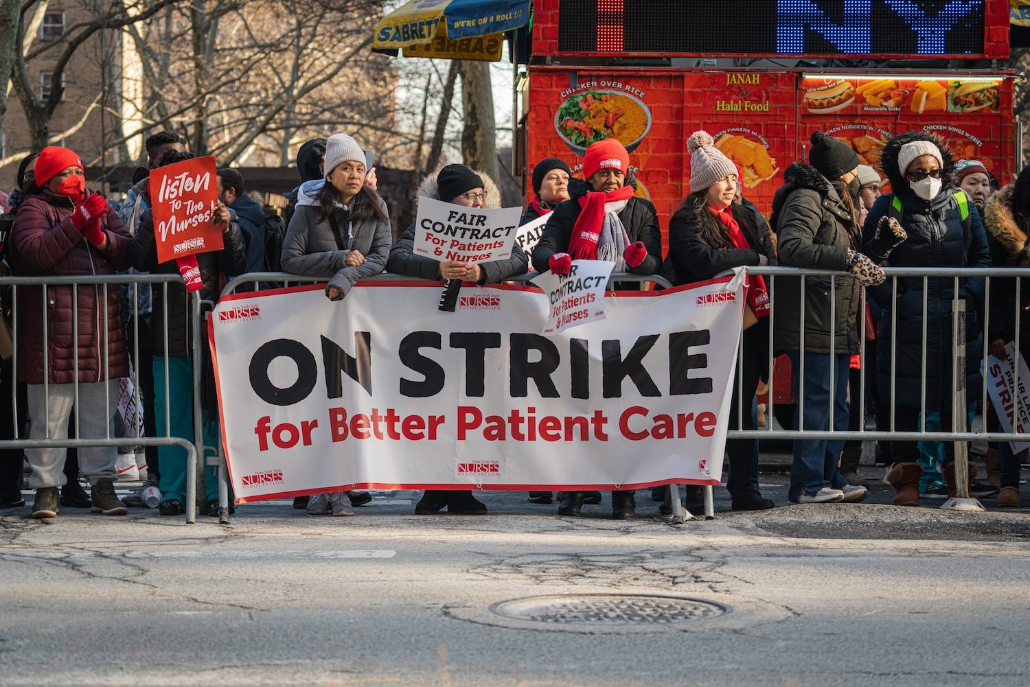 US nurses win 19% pay rise and safe staffing levels after just three days of all-out strike action