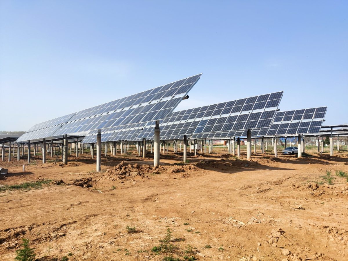Chinese PV Industry Brief: Trina to supply 875 MW of trackers for Qatar solar plants