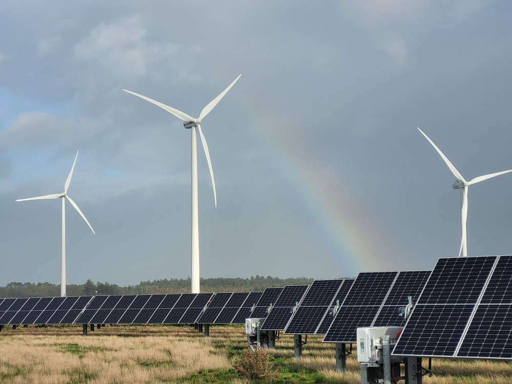 Combined solar and wind park in Western Jutland