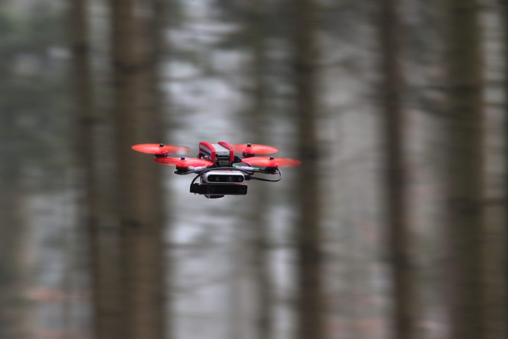 Flying high-speed drones into the unknown with AI